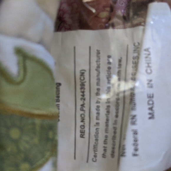 NIP French tassel design THROW quilt 50x50 - Picture 7 of 8